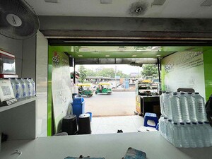 Team Area in  Shop at Paldi – for Sale