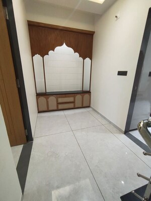 Room in 4 BHK Apartment at Ankhol – for Sale