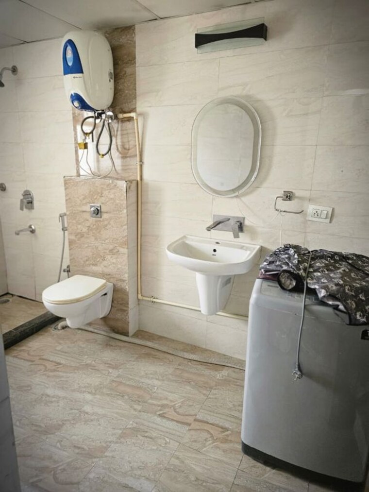 Bathroom, dhoran-rajpur-enclave 3 Bedroom 1850 Sq.Ft. Apartment In Govind Vihar Dehradun 10669238