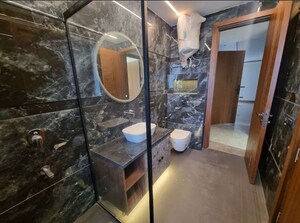 Furnished Amenities in 4 BHK Builder Floor at DLF City Phase IV, Dlf Phase iv – for Rent