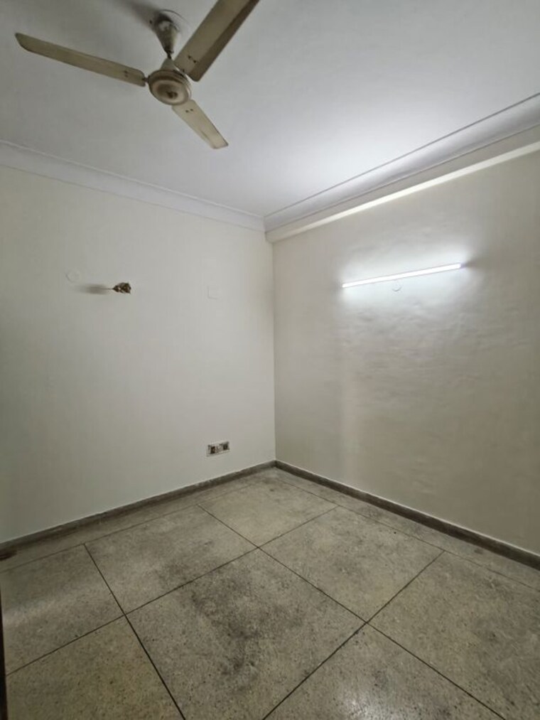 Room, vasundhara sector 13 5 Bedroom 150 Sq.Yd. Independent House In Vasundhara Sector 13 Ghaziabad 10669228