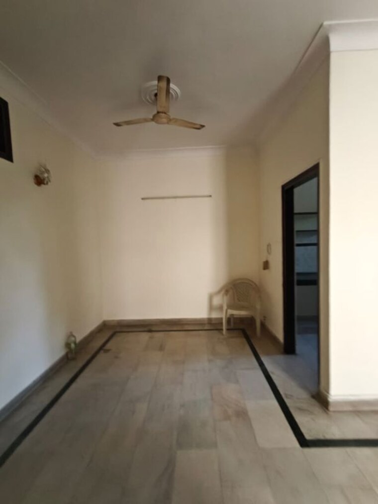 Bathroom, vasundhara sector 13 5 Bedroom 150 Sq.Yd. Independent House In Vasundhara Sector 13 Ghaziabad 10669228