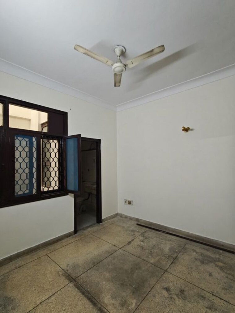 Room, vasundhara sector 13 5 Bedroom 150 Sq.Yd. Independent House In Vasundhara Sector 13 Ghaziabad 10669228
