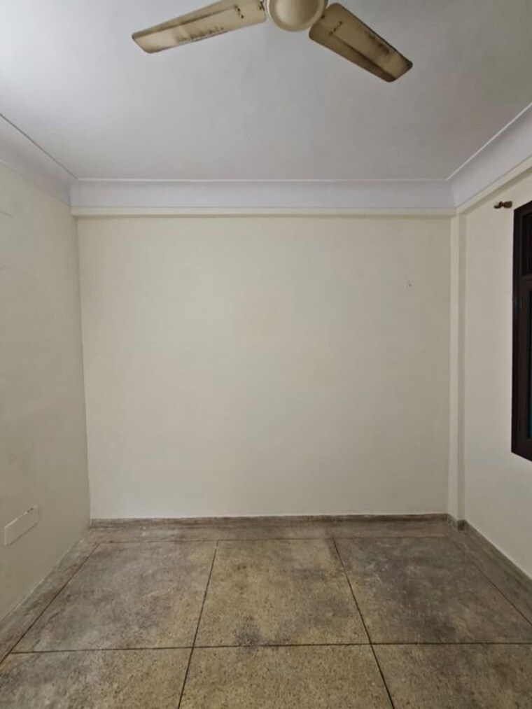 Room, vasundhara sector 13 5 Bedroom 150 Sq.Yd. Independent House In Vasundhara Sector 13 Ghaziabad 10669228