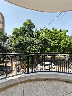 5 BHK +Independent House For Sale in Vasundhara Sector 13
