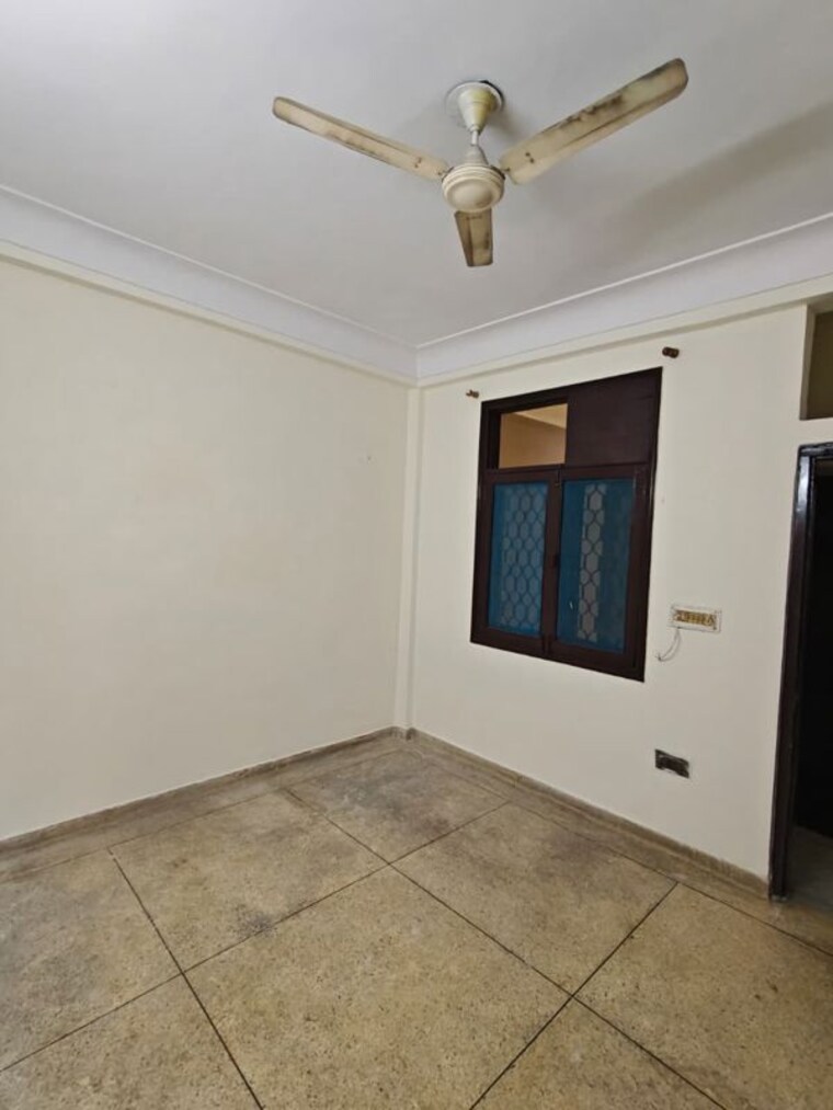 Room, vasundhara sector 13 5 Bedroom 150 Sq.Yd. Independent House In Vasundhara Sector 13 Ghaziabad 10669228
