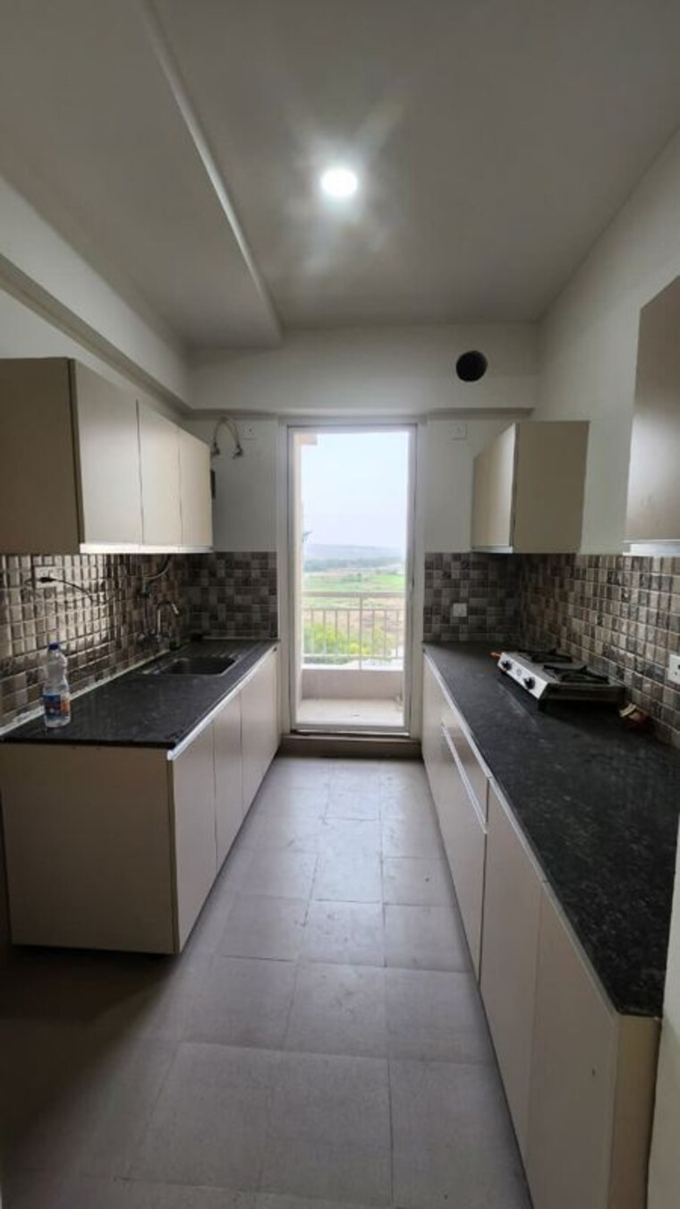 Kitchen, silverglades-the-melia 2.5 Bedroom 1425 Sq.Ft. Apartment In Sohna Sector 35 Gurgaon 10669236