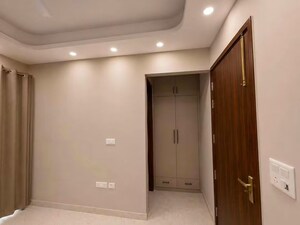Room in 3 BHK Apartment at Conscient Habitat 102, Sector 102 – for Rent