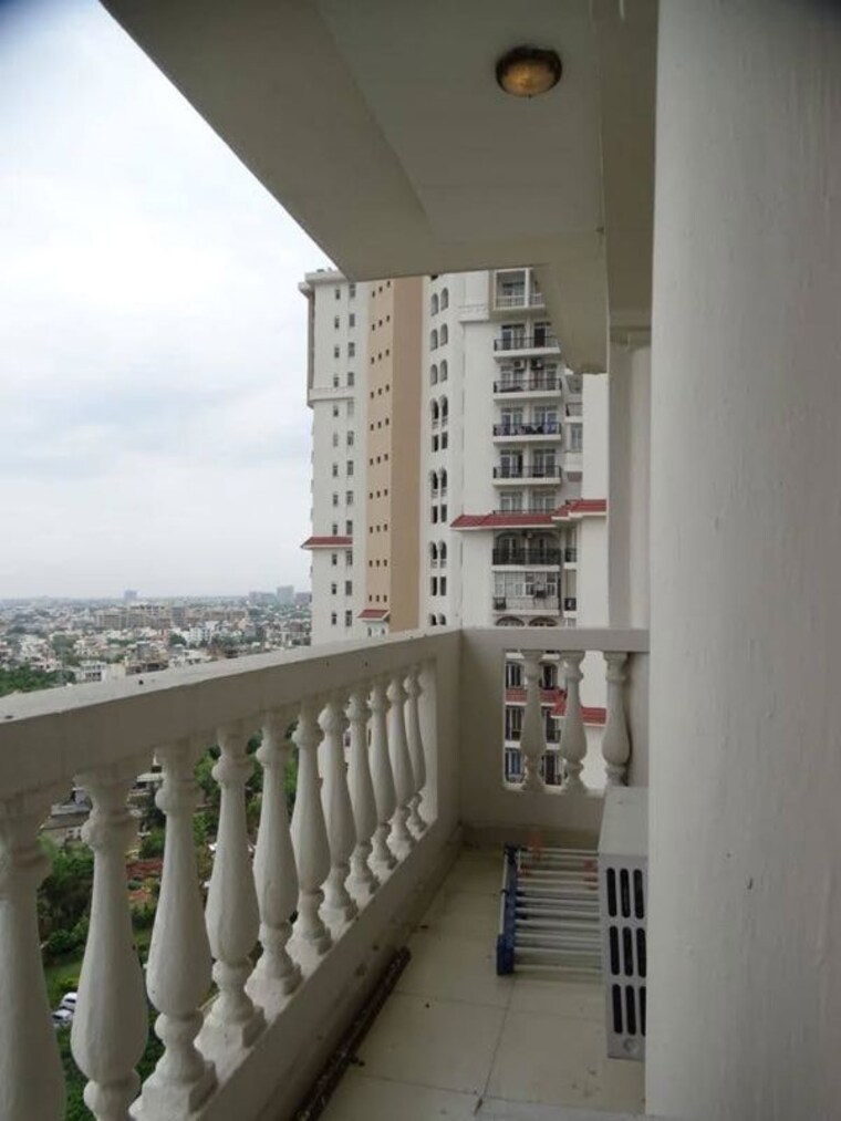 Exterior View, dlf-regency-park-i 2 Bedroom 1150 Sq.Ft. Apartment In Dlf Phase iv Gurgaon 10669321