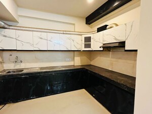 Kitchen in 3 BHK Apartment at Gomti Nagar – for Rent