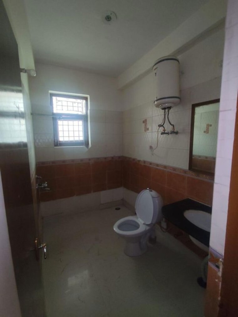 Team Area, ss-the-palladians 3 Bedroom 1500 Sq.Ft. Builder Floor In Sector 47 Gurgaon 10669360