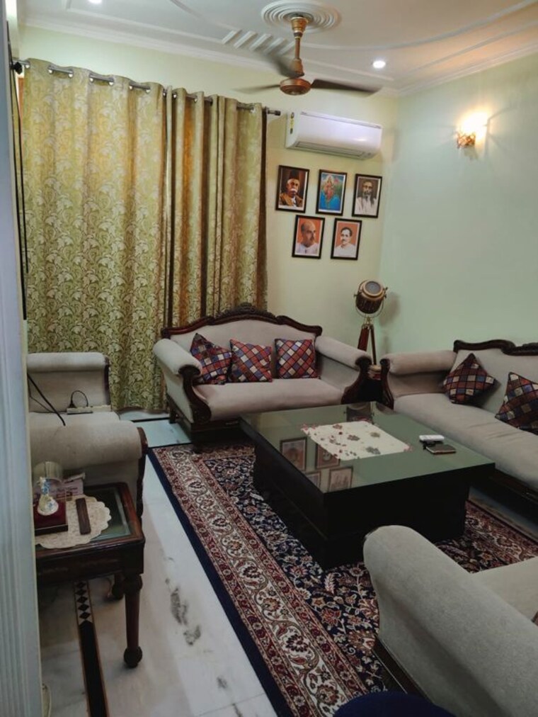 Living Room, sector 4 3 Bedroom 1500 Sq.Ft. Independent House In Sector 4 Gurgaon 10669373