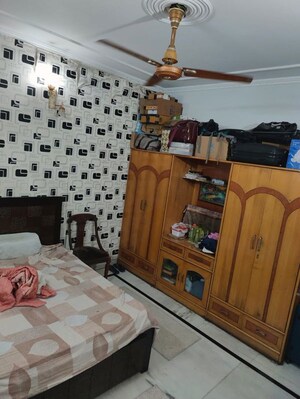 Team Area in 3 BHK Independent House at Sector 4 – for Rent