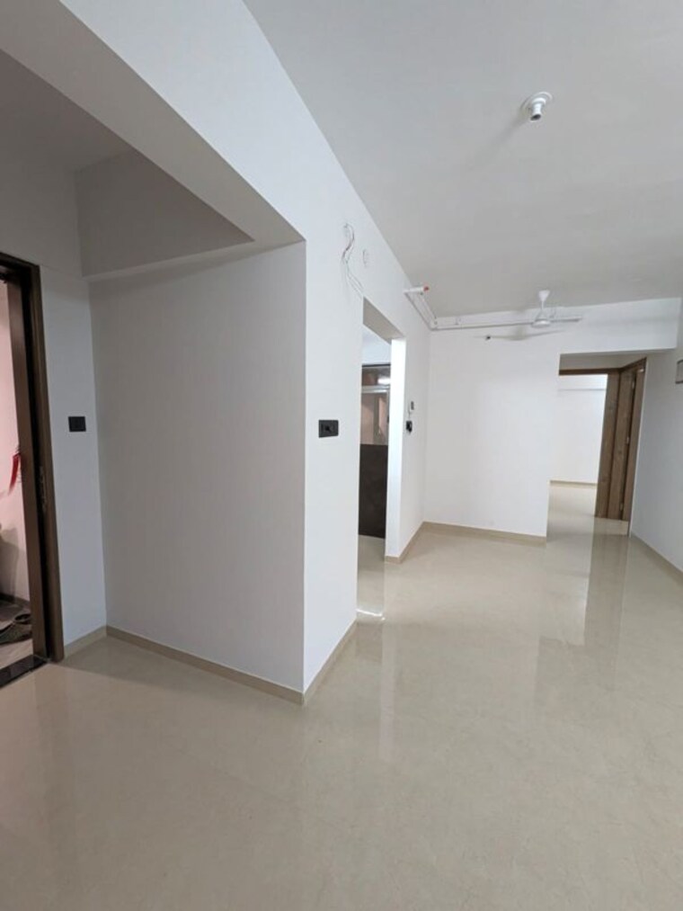Room, choice-que-914 2.5 Bedroom 850 Sq.Ft. Apartment In Keshav Nagar Pune 10669372
