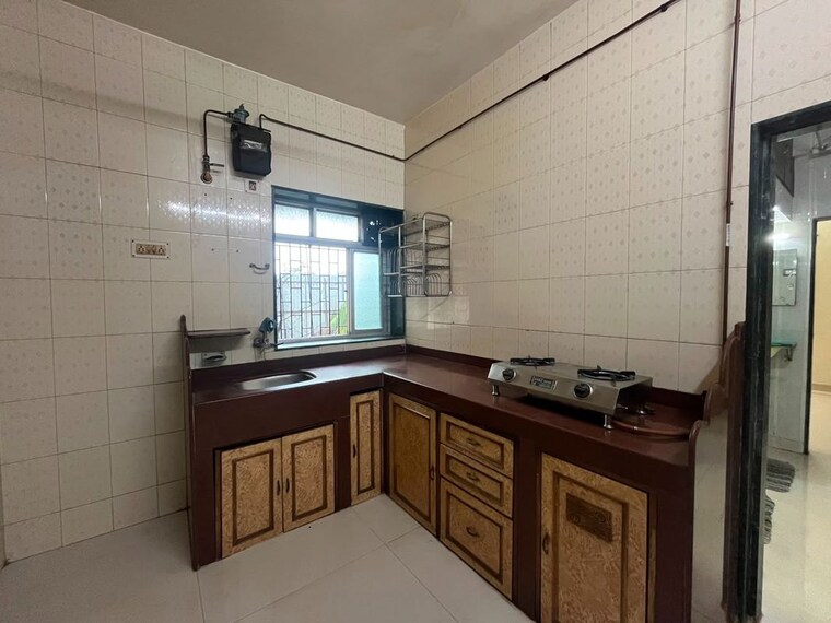 Kitchen, big-splash 2 Bedroom 750 Sq.Ft. Apartment In Vashi Sector 17 Navi Mumbai 10669415