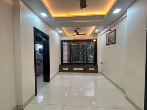 Room in 2 BHK Apartment at Big Splash, Vashi Sector 17 – for Rent