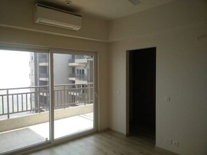 Room in 3 BHK Apartment at Conscient Habitat 102, Sector 102 – for Rent