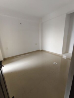 Room in 2 BHK Apartment at Bankey Bihari Aggarwal Heights, Raj Nagar Extension – for Sale