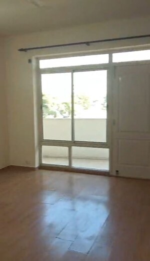 Room in 3 BHK Apartment at Bestech Park View City 1, Sector 48 – for Rent