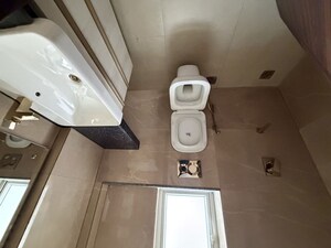 Bathroom in 3.5 BHK Apartment at Smart World Orchard, Sector 61 – for Rent
