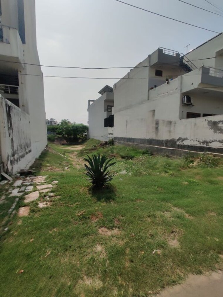 Exterior View, sector 27  179 Sq.Yd. Plot In Sector 27 Rohtak 10669426