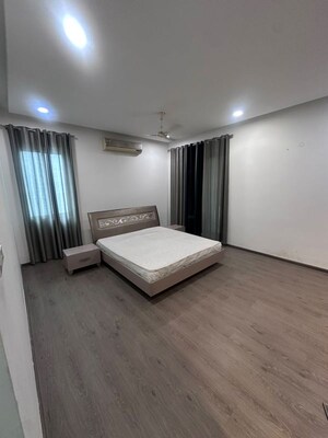 Room in 3.5 BHK Villa at EIPL La Paloma Villas, Mokila – for Rent