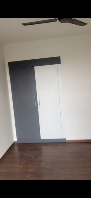 Room in 2 BHK Apartment at M3M Marina, Sector 68 – for Rent