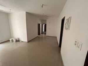 Room in 2 BHK Apartment at JM Florance, Tech Zone 4 Greater Noida – for Sale