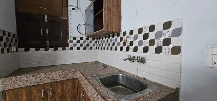 Exterior View, lotus-plaza-gurgaon 1 RK 600 Sq.Ft. Builder Floor In Sector 14 Gurgaon 10669485
