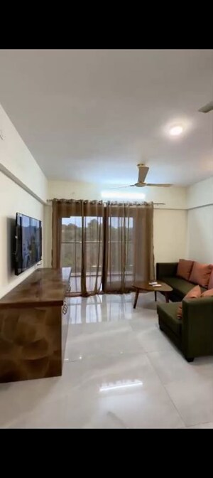 2 BHK Apartment For Rent in Oxy Beaumonde, Viman Nagar