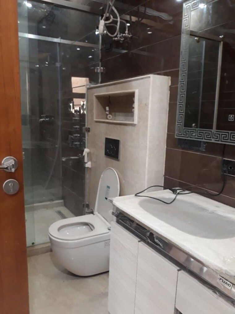 Bathroom, vasant kunj 3 Bedroom 2700 Sq.Ft. Apartment In Vasant Kunj Delhi 10669570