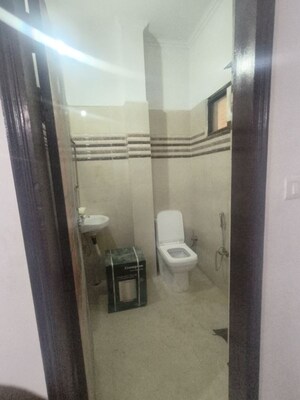Building Lobby in 1 BHK Independent House at Auram Floor, South City 2 – for Rent