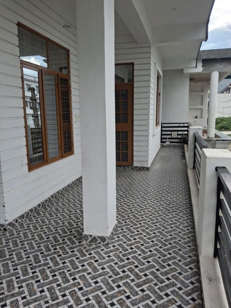 Balcony, aman vihar Studio 1100 Sq.Ft. Builder Floor In Aman Vihar Dehradun 10669580