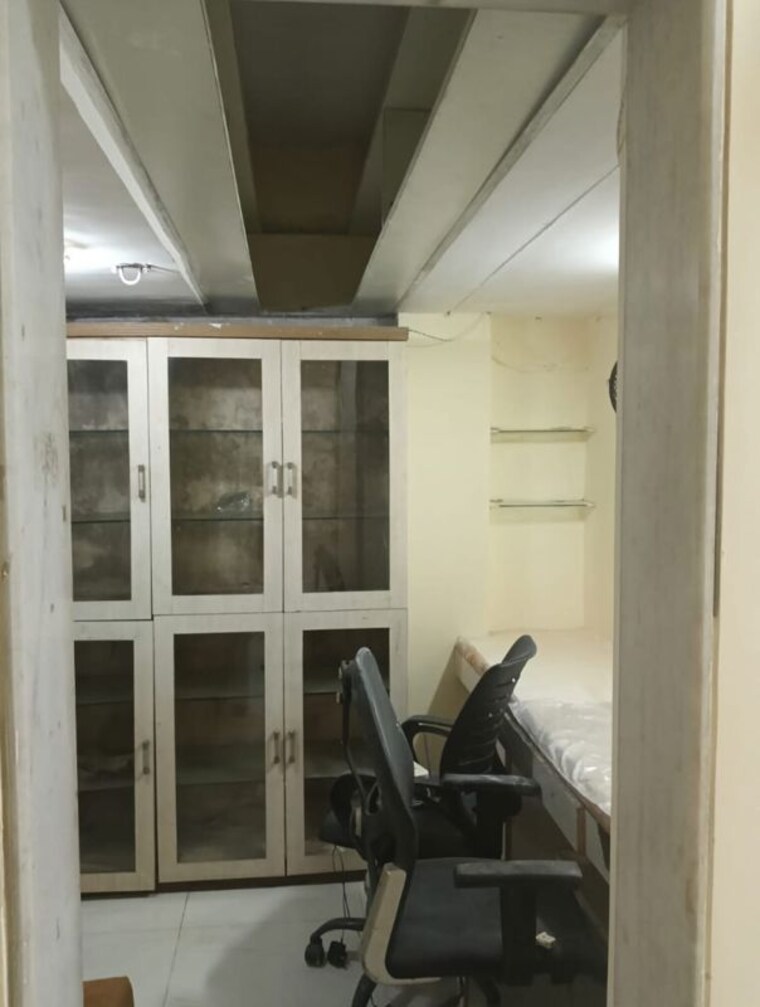 undefined, mannat-building 1 Bedroom 650 Sq.Ft. Apartment In Andheri West Mumbai 10669579