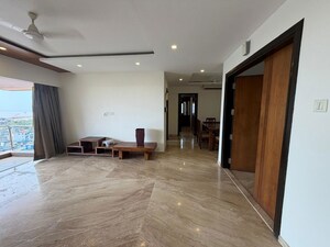 Living Room in 3 BHK Apartment at Santacruz West – for Rent