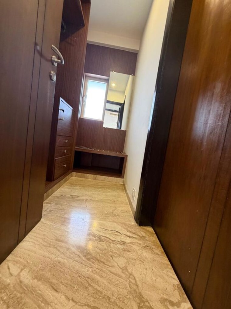 Room, santacruz west 3 Bedroom 1400 Sq.Ft. Apartment In Santacruz West Mumbai 10669557