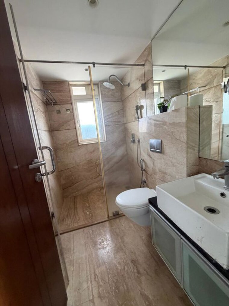 Bathroom, santacruz west 3 Bedroom 1400 Sq.Ft. Apartment In Santacruz West Mumbai 10669557
