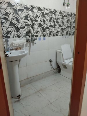 Bathroom in 2 BHK Builder Floor at Neb Sarai – for Rent