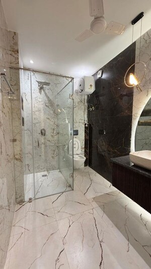 Kitchen in 4 BHK Builder Floor at BPTP Amstoria Country Floor, Sector 102 – for Sale