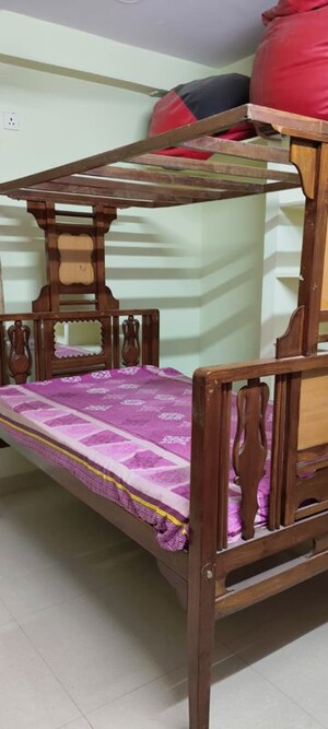 Bedroom in 2 BHK Apartment at SR Homes Vista, Ameenpur – for Rent