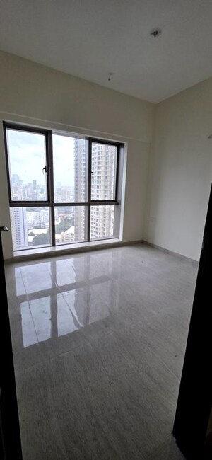 Room in 3 BHK Apartment at Sheth Auris Serenity Tower 3, Malad West – for Sale