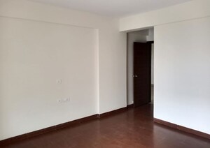 Room in 2 BHK Apartment at Alcon Silverleaf, Mundhwa – for Rent