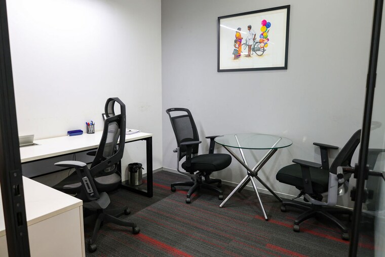 Gym, naman-centre Commercial Office Space 3094 Sq.Ft. In Bandra East Mumbai 10669661