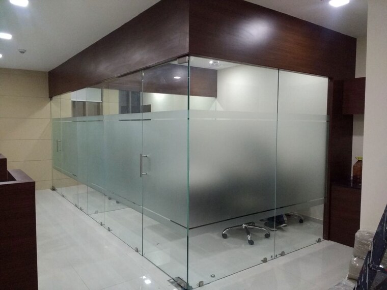 Room, hn-safal-mondeal-heights Commercial Office Space 1195 Sq.Ft. In Ramdevnagar Ahmedabad 10669669