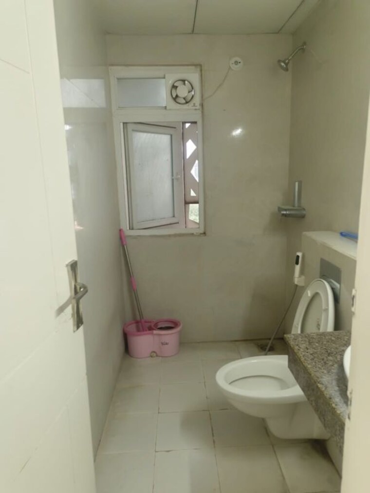 Bathroom, mapsko-mount-ville 3 Bedroom 1490 Sq.Ft. Apartment In Sector 79 Gurgaon 10669692