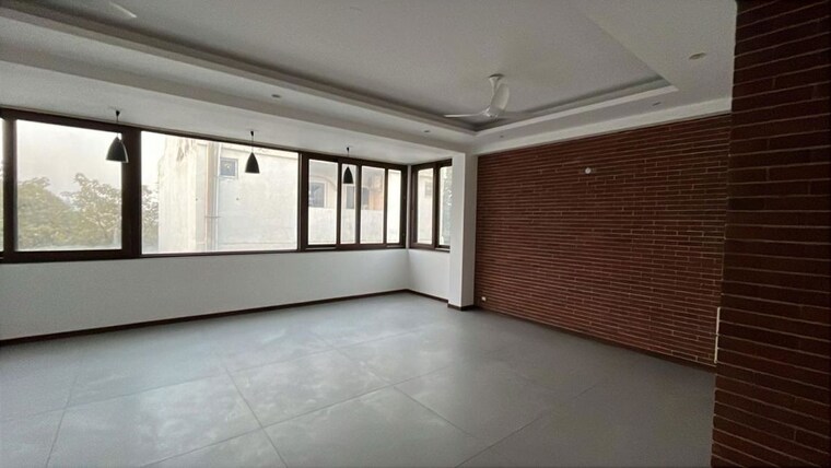 Living Room, unitech-nirvana-country-plots 3 Bedroom 3240 Sq.Ft. Builder Floor In Sector 50 Gurgaon 10669704