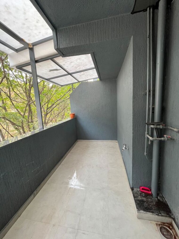 Balcony, lms-finswell-woods 2 Bedroom 1000 Sq.Ft. Apartment In Viman Nagar Pune 10669685
