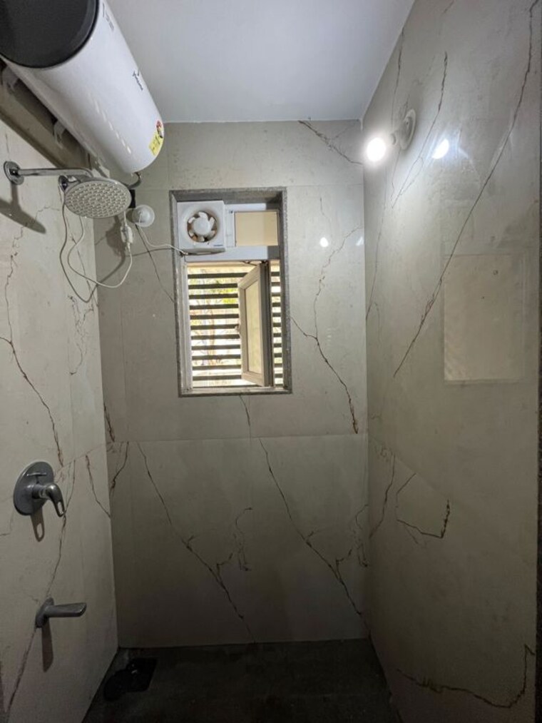 Bathroom, lms-finswell-woods 2 Bedroom 1000 Sq.Ft. Apartment In Viman Nagar Pune 10669685