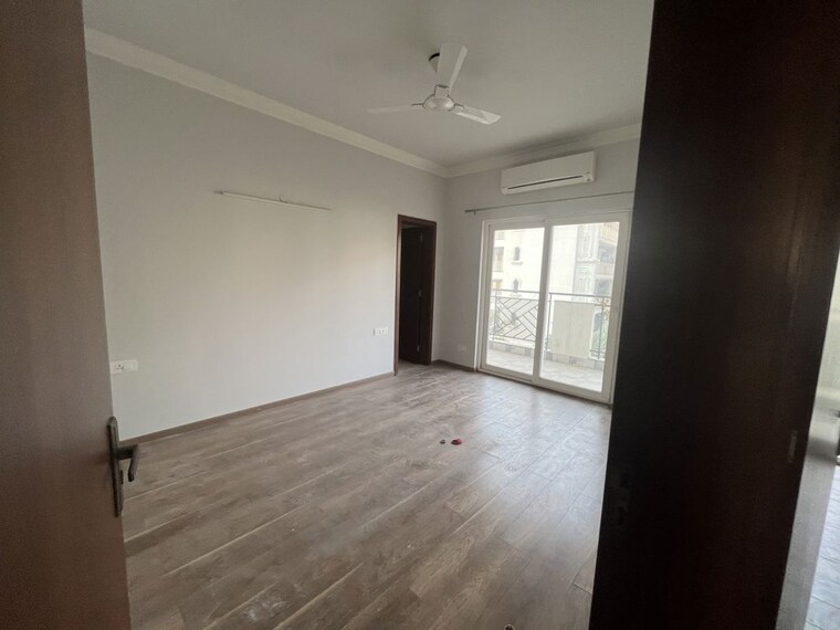 Room, central-park-flower-valley-aqua-front-towers 3 Bedroom 1789 Sq.Ft. Apartment In Sohna Sector 33 Gurgaon 10669717