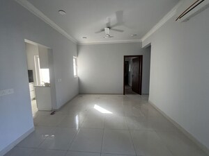 Room in 3 BHK Apartment at Central Park Flower Valley Aqua Front Towers, Sohna Sector 33 – for Sale